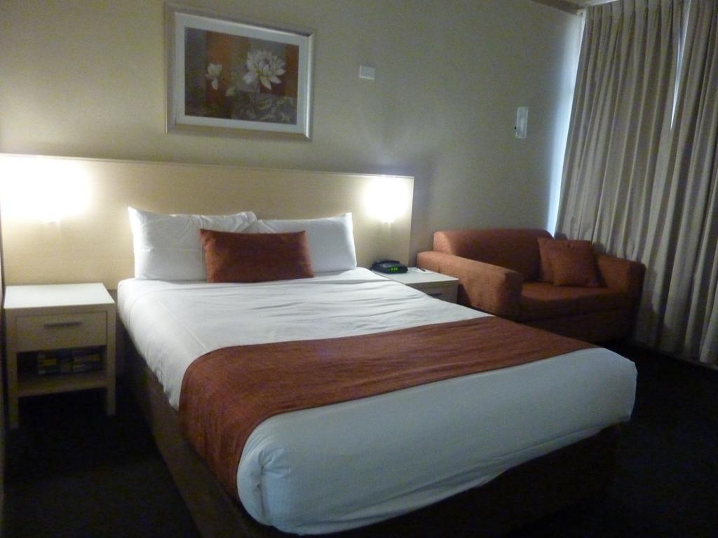 Ashfield Philip Lodge Motel Сидней Экстерьер фото